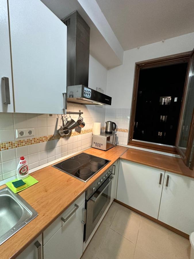 Central Apartment With Balcony Budapest Esterno foto